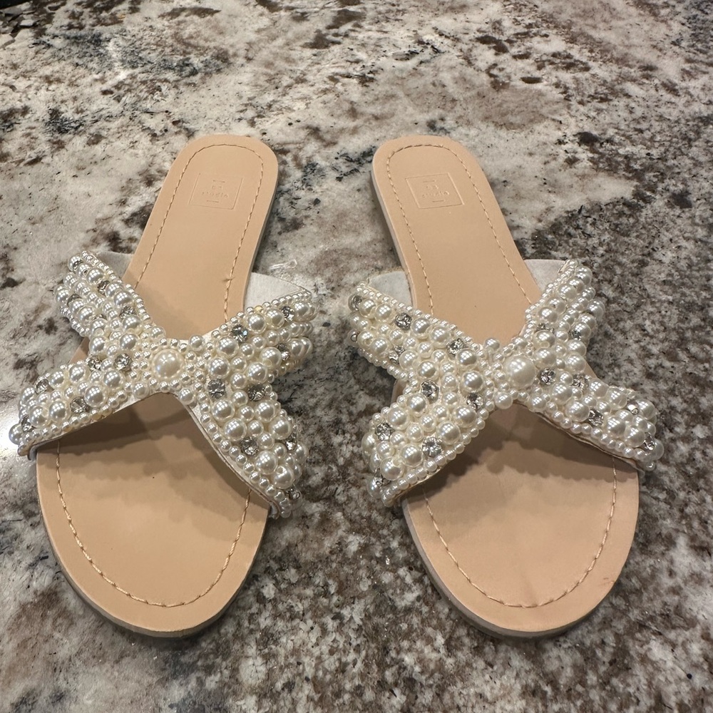 Cream and White Minimalist Slide Sandals